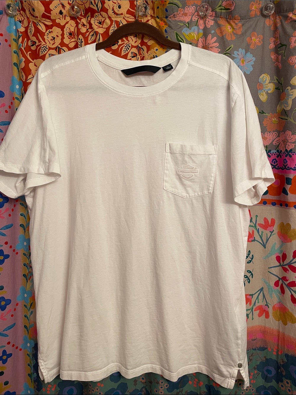 Harley-Davidson White on White Short-Sleeve Pocket Tee - Size XL